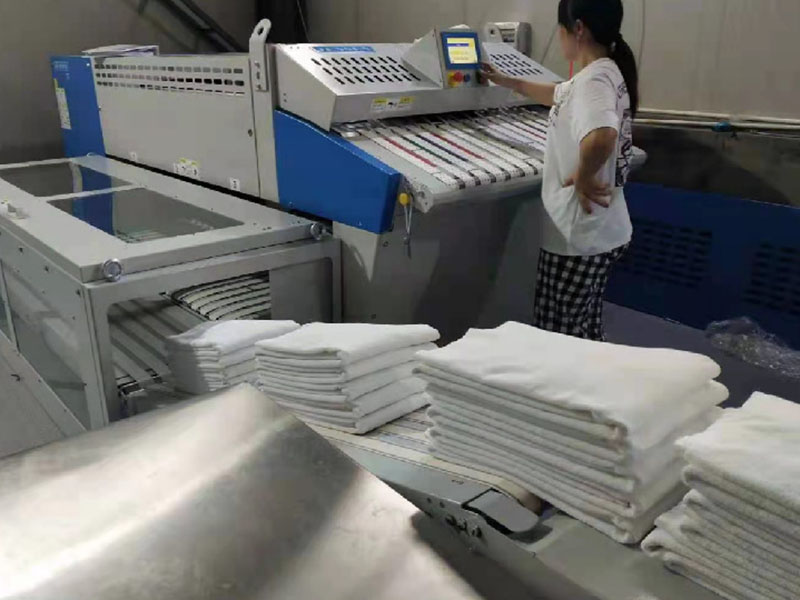 牧野巾类折叠机-02