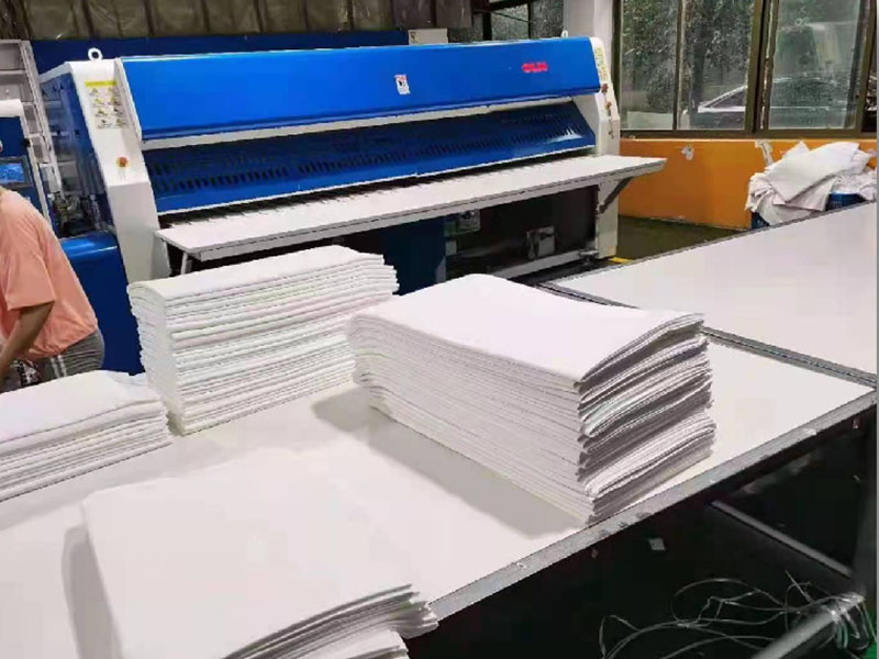 牧野高速熨烫机-01